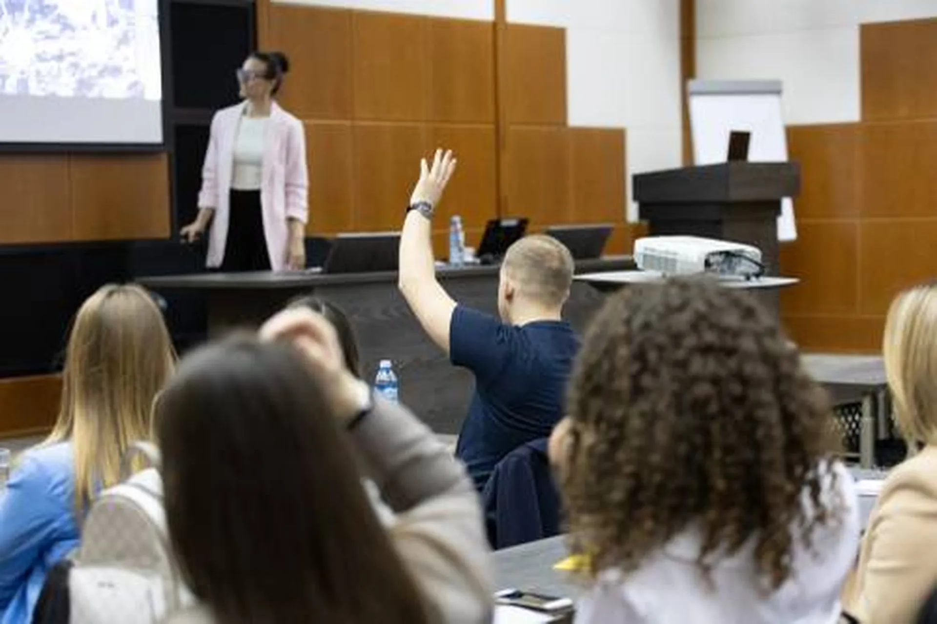 NIS Akademija: Novi program za studente završnih godina