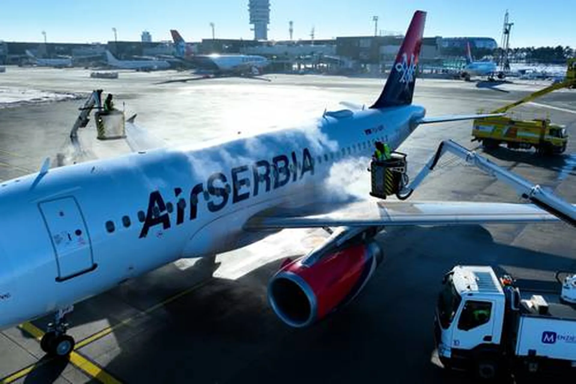 Kako izgleda zima u avijaciji: iza kulisa jedne ključne procedure