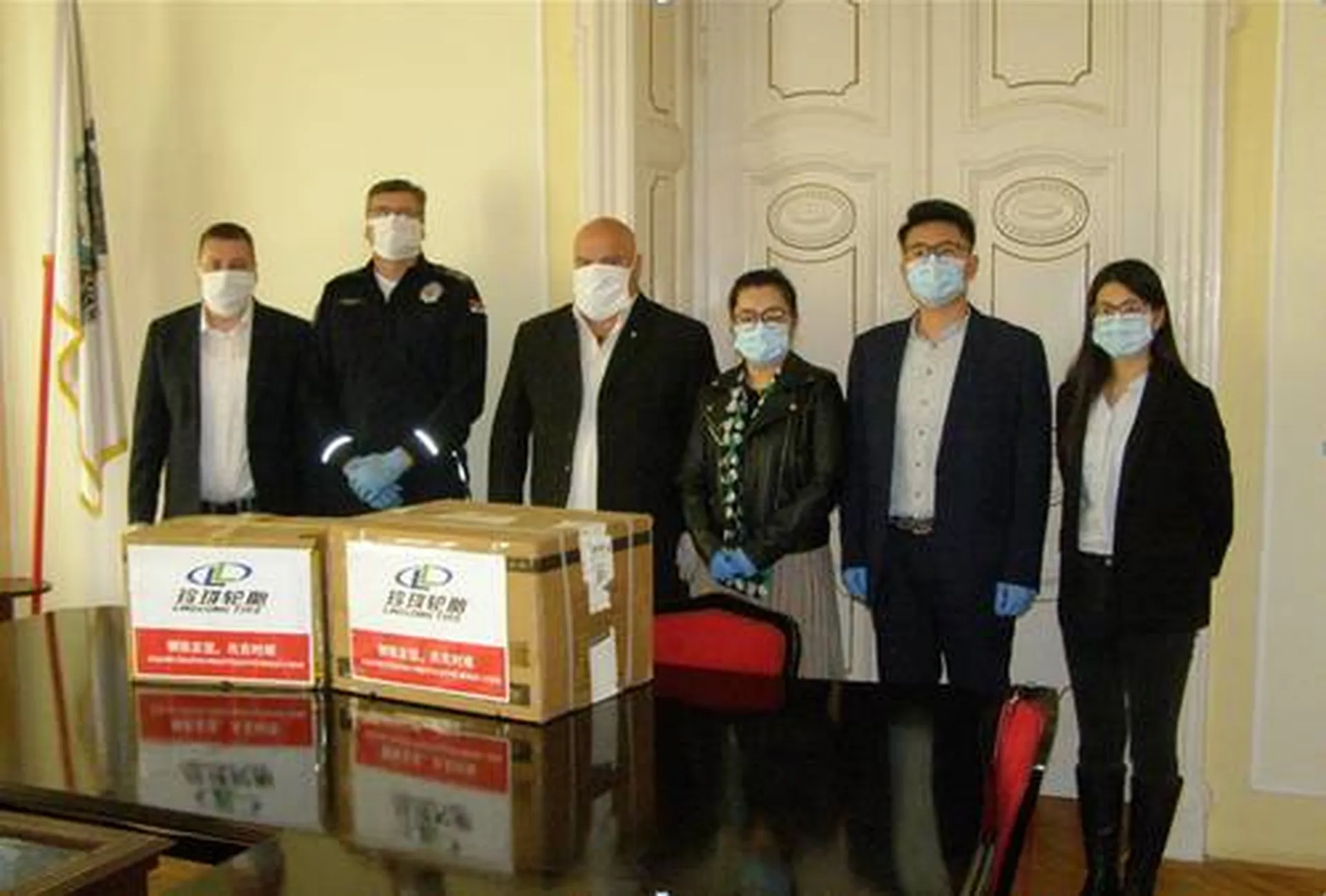 Linglong donirao maske Gradskoj i Policijskoj upravi Zrenjanina