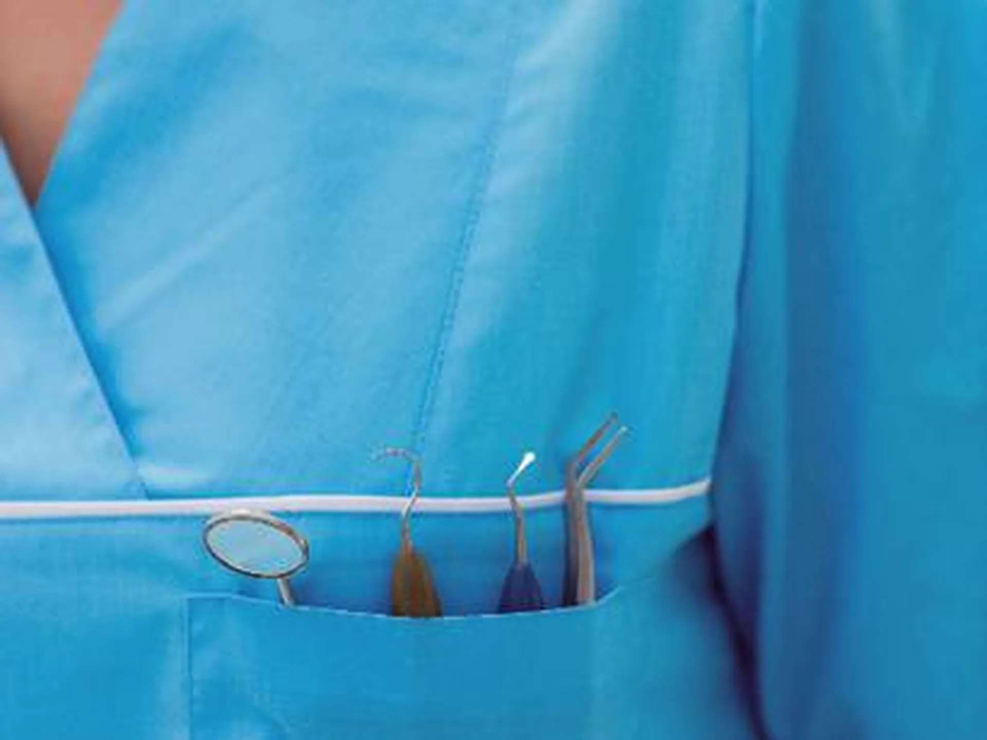 Контроле откриле да је сваки трећи стоматолог без фискалног рачуна