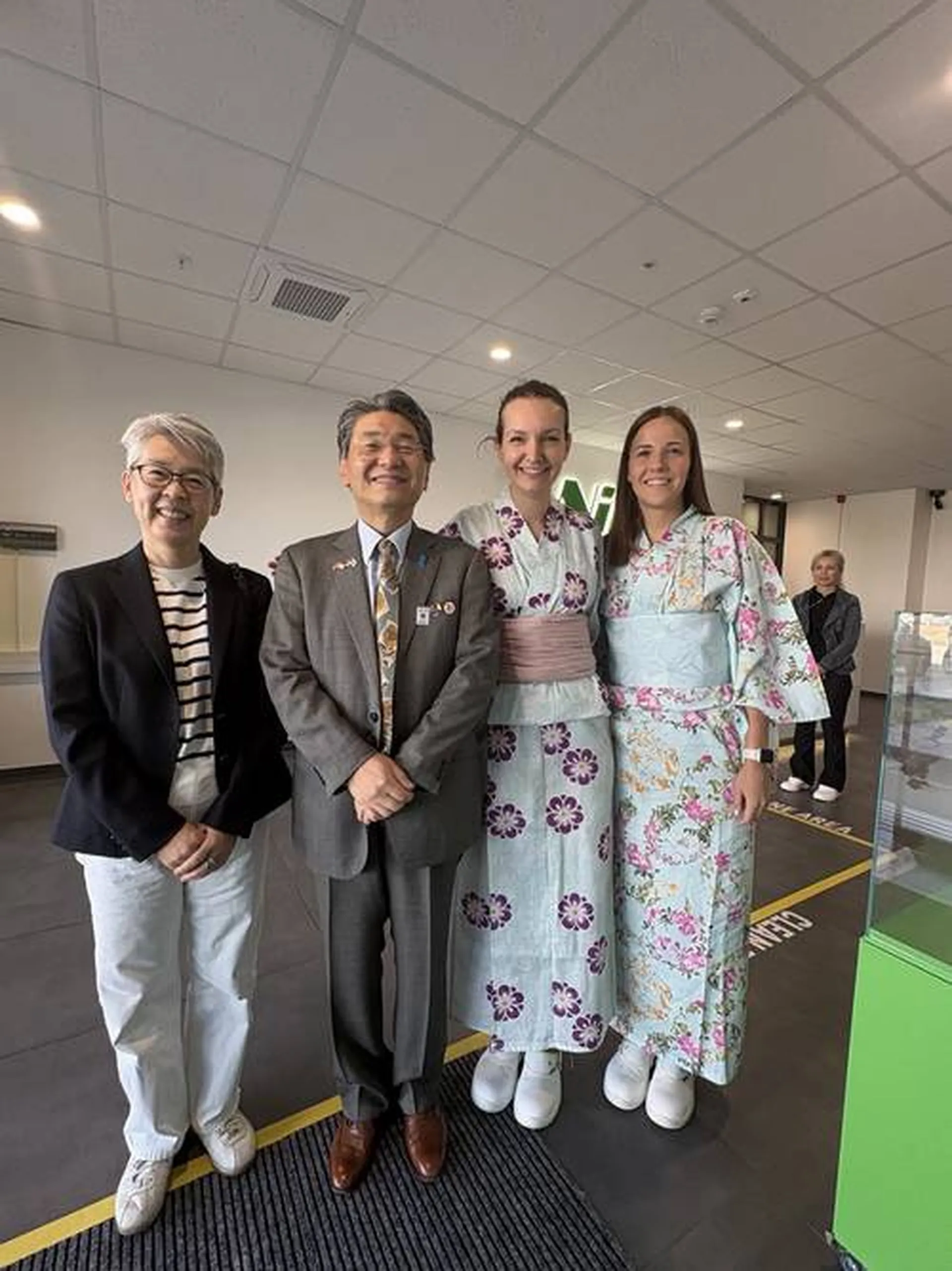 Ambasador Tsutsumi u poseti NESE fabrike