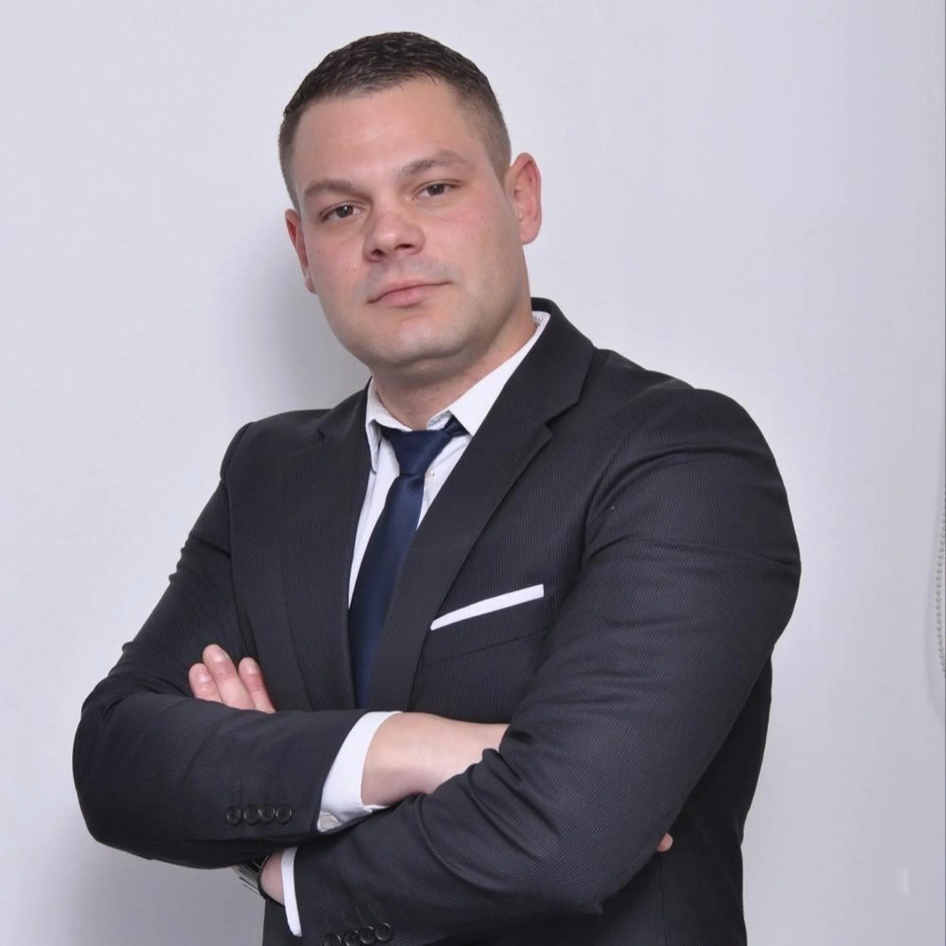 Mladen Veljković